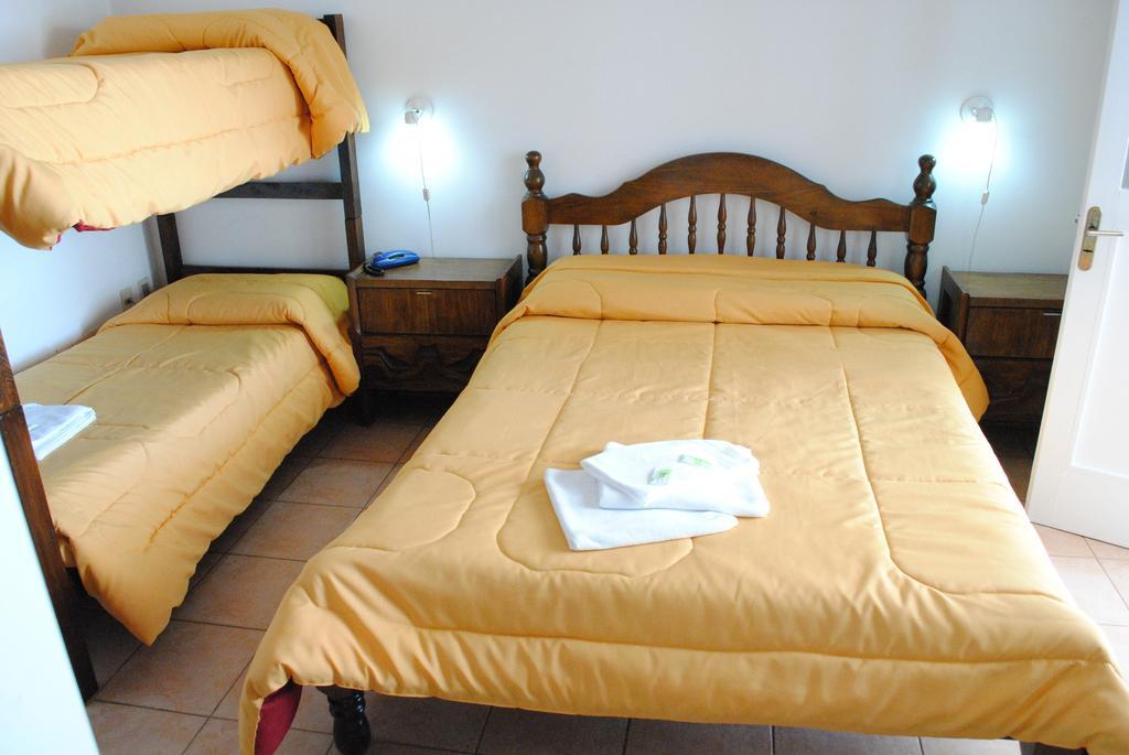 Hotel Romi Colonia del Sacramento Rom bilde